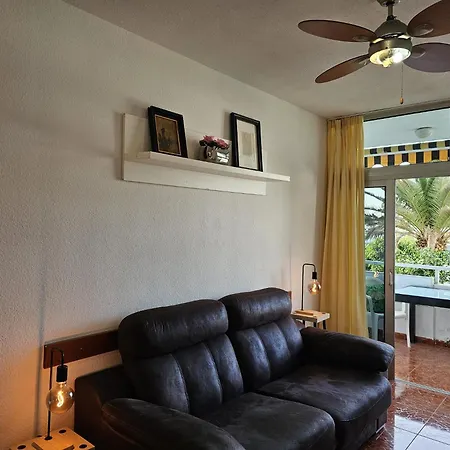 Barbados Tirajana Two Bedroom דירה *